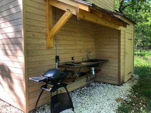 Les Crouquets La cabane SPA des Truffiers