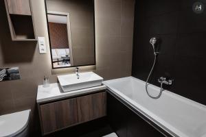 AH Albelli II Free Parking