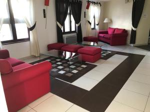Hotels AUBERGE DU JEU D-ARC : photos des chambres