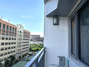 DYNASTEL SHORE 635 MOA Pasay Staycation