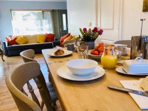 Olympic Village Vela - Portland