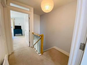 Olympic Village Vela - Portland