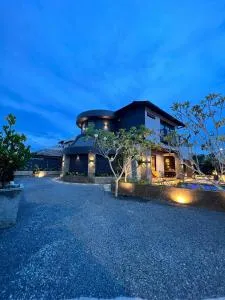 LA Villas Kuantan Private Pool,Near Beach,BBQ,Karaoke - Kampong Gebeng