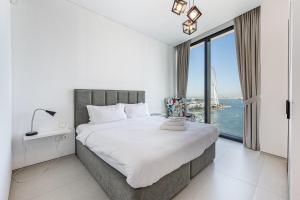 Manzil - 2BR Apartment in The Address JBR with Private Beach Access & Dubai Eye View