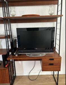 Appartement 3 pièces avec parking couvert gratuit.