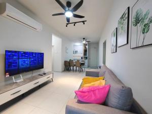 Maxim Majestic 3BR Connaught MRT