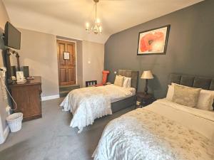 Standard Twin Room room in The Glenbeigh Hotel