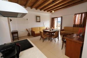 South Crete Escape - Beach Front Apartment 2