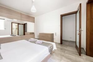 F8 Modern and Bright Apartment in Malta