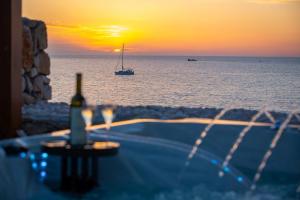 Luxury seafront Villa Lighthouse Ligero on Host island - Vis island