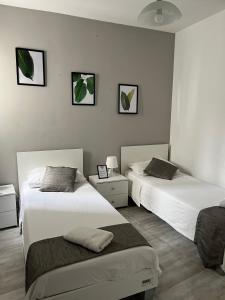 F5 Room 2, Private Room two single beds shared bathroom in shared Flat - Priváty, Msida