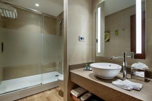 Twin Room room in Hilton Garden Inn Corlu