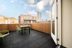 Spectacular 70m2 Penthouse with Terrace - R51C