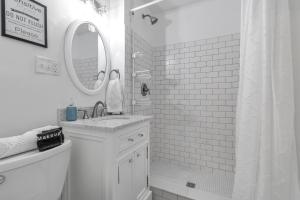 Spacious Second Empire Suite at the Platt Mansion