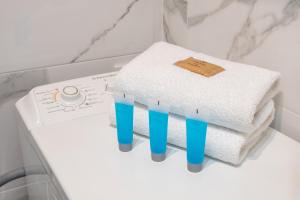 Wierzbno Modern Apartment by BookingHost