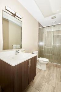 Keyless Monthly Discounts Fully Furnished 4br 2ba Loft