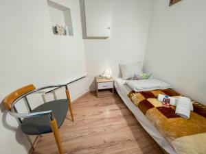 FREE GARAGE!!! Downtown apartment near the NEW YORK coffee house