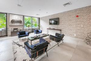 Unwind in Your Amazing City View Apartment