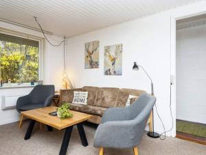 6 person holiday home in Hemmet