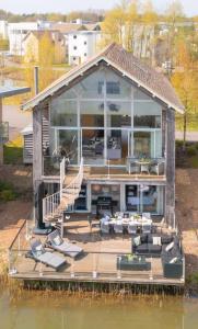 Paddlebrook HM56 Lakeside Spa Property