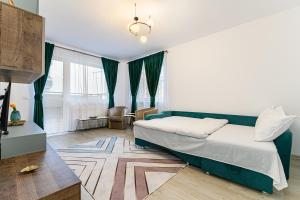 Grandis Coresi Mall Luxury Apartment