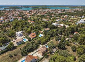 Villa mit beheiztem Privatpool, BBQ, Darts