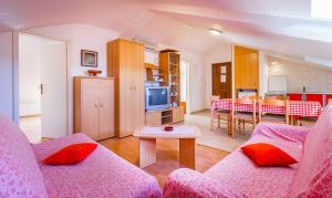 Appartement nur 800 Meter bis zum Sandstrand mit Klima, WLAN, Haustiere sind erlaubt