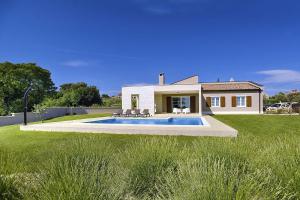 Schöne Finca mit privatem Pool, Klima, WLAN, Terrasse, Grill