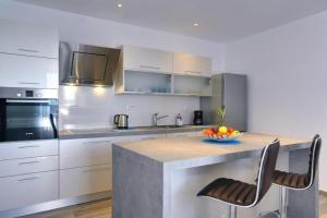 Top Villa mit privatem Pool nur 1 km bis zum Strand mit Klima, WLAN, Sonnenliegen, Grill