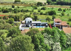 Traumhafte Villa in Valbandon mit Außenpool, Klima, Tischfußball 