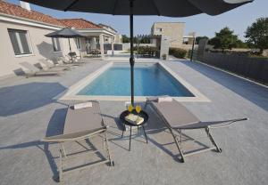 Neue Villa bei Rovinj mit privatem Pool, WLAN, Klima 