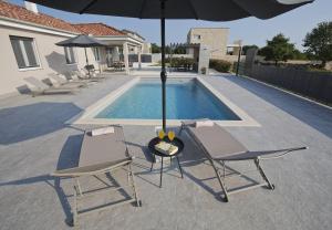 Neue Villa bei Rovinj mit privatem Pool, WLAN, Klima