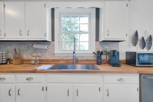 The Kentucky Bluegrass Retreat