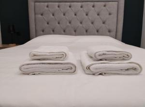 Petit Apartment - City Center - GORGOPOTAMOU 1