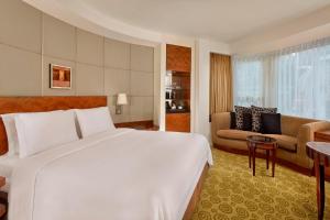 Classic Room, Guest room, 1 King room in The Park Tower Knightsbridge a Luxury Collection Hotel London