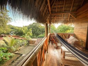 Casa La Aventura Guasacate - Popoyo