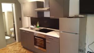 Apartments Top Center