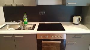 Apartments Top Center 