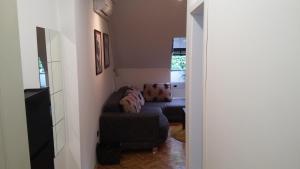 Apartments Top Center 