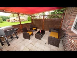 NEU! Ferienhaus am grünen Kamp