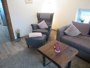 NEU Huus Inge und Manni