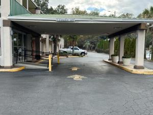 Heritage Inn