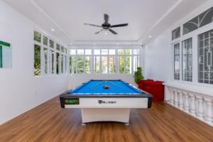 19 Hồ Quý Ly, bãi sau