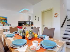 Holiday Home in Novigrad with Pool near Beach