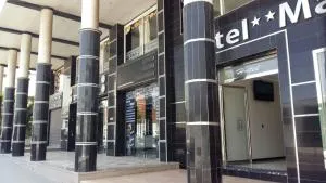 玛瑞纳酒店 - 拉腊什