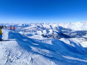 Appartements Coup de coeur - Appartement 4 personnes avec chambre separee et belle vue sur la montagne : photos des chambres