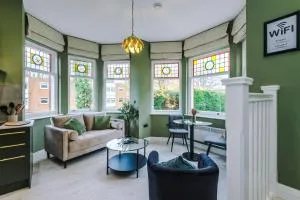 Hilltop Serviced Apartments - Stockport - Bramhall