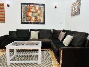 Karibu House Sheraton Road