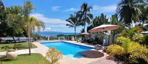 Seaview Residence Garden Room1