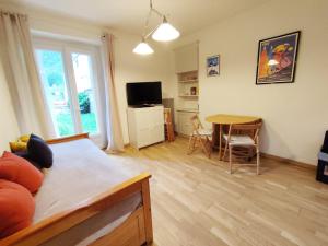Appartements Le petit Venasque, T2, jardin, parking, 4 personnes : photos des chambres